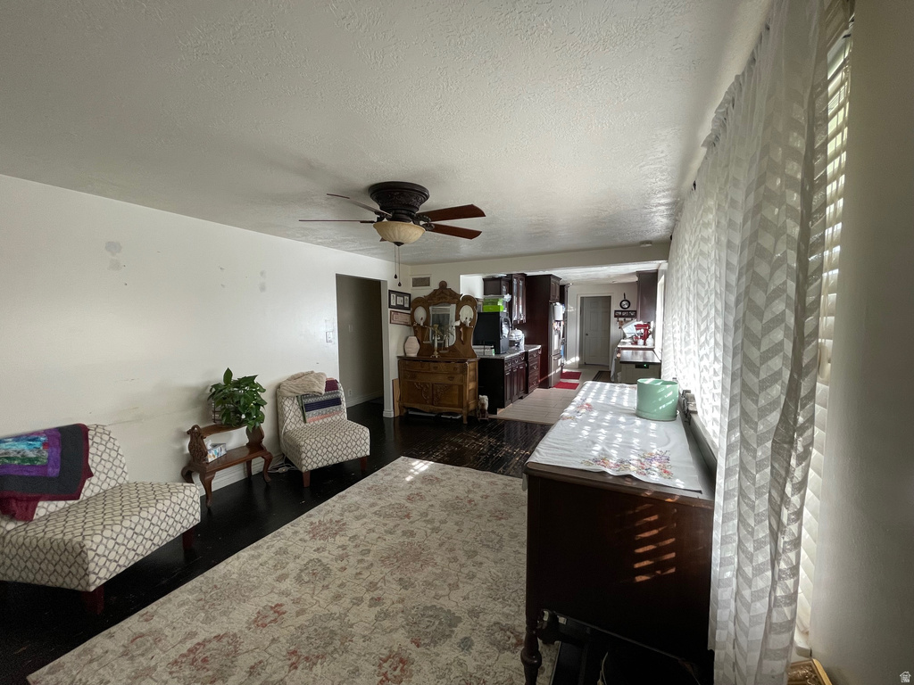 3045 E 7110 S Cottonwood Heights, UT 84121