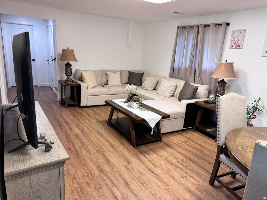 6918 S HARVEST CIR West Jordan, UT 84084