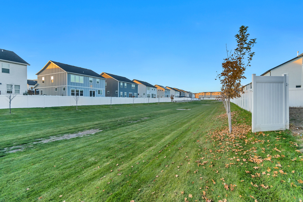 5073 N FOLKSTONE DR Eagle Mountain, UT 84005