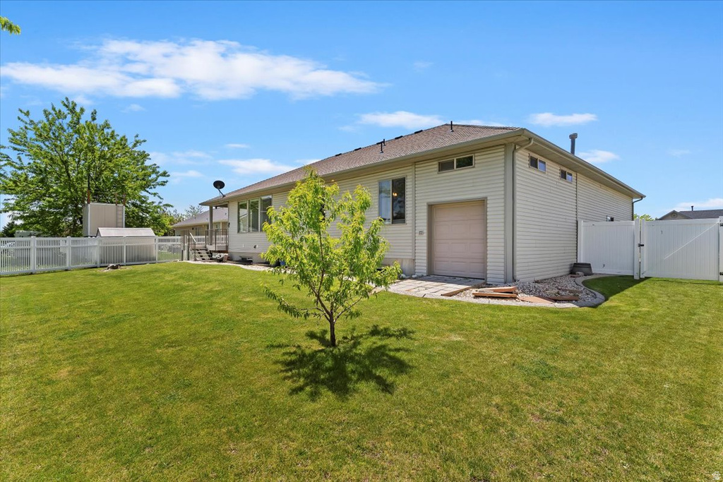 3524 N 3000 W Farr West, UT 84404