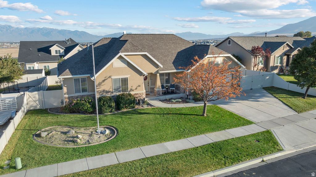 822 N JOSHUA DR Saratoga Springs, UT 84045