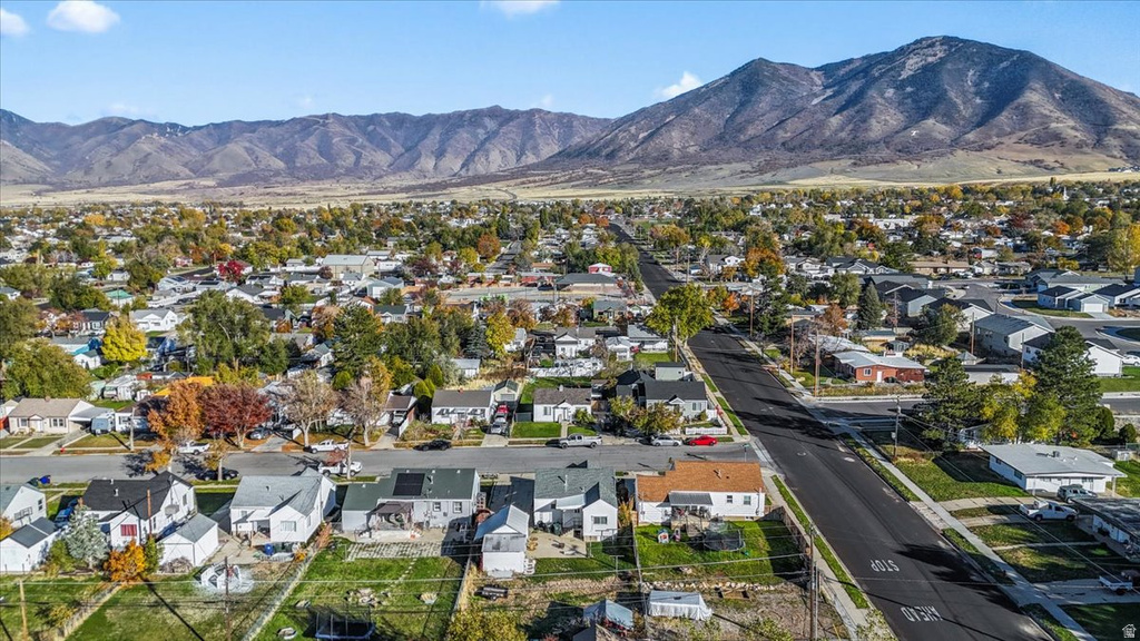 413 N PARKWAY AVE Tooele, UT 84074