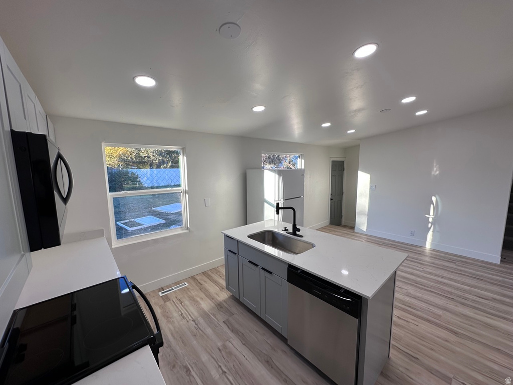 2171 W KIRKHAM WAY Taylorsville, UT 84129