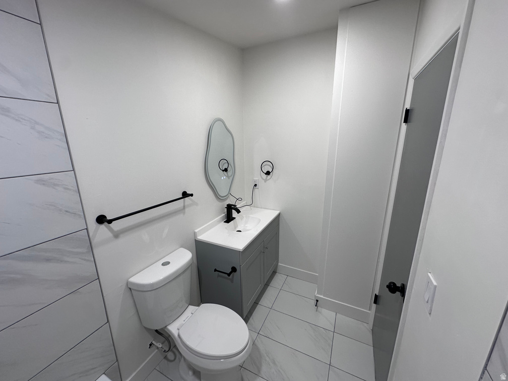 2171 W KIRKHAM WAY Taylorsville, UT 84129