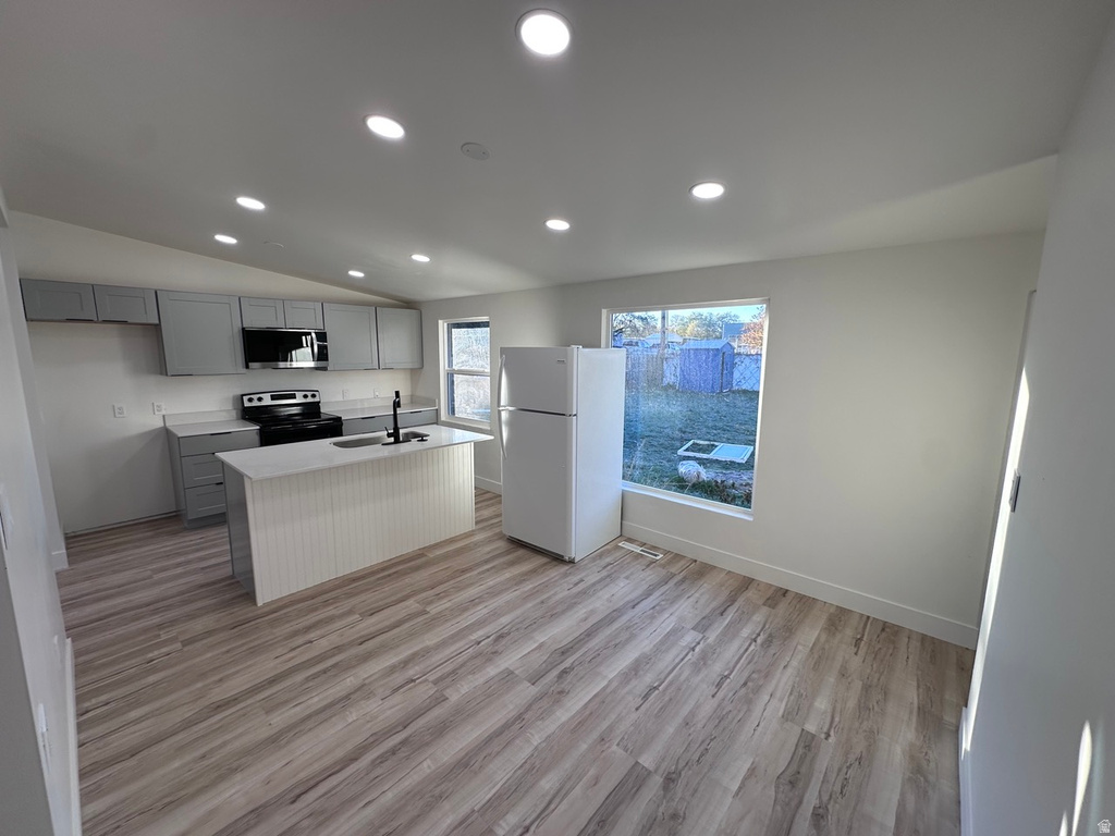 2171 W KIRKHAM WAY Taylorsville, UT 84129