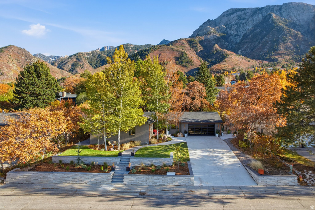 Photo 4 for MLS #2120786 at 3936 E Viewcrest Dr