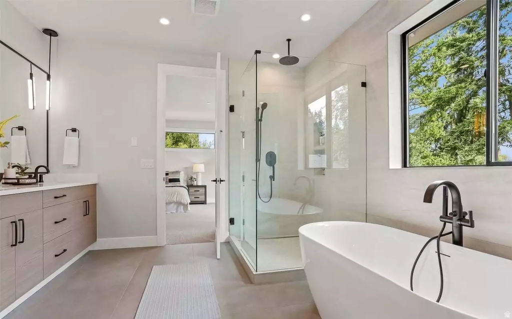 242 W 400 S Mt Pleasant, UT 84647