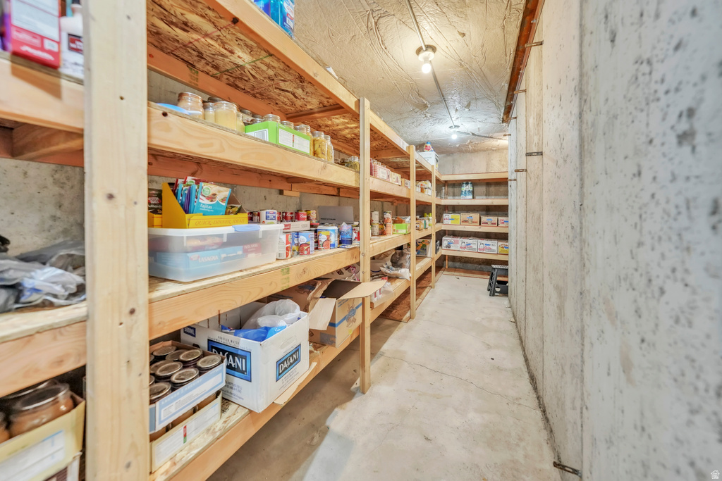 550 N 200 E Wellsville, UT 84339