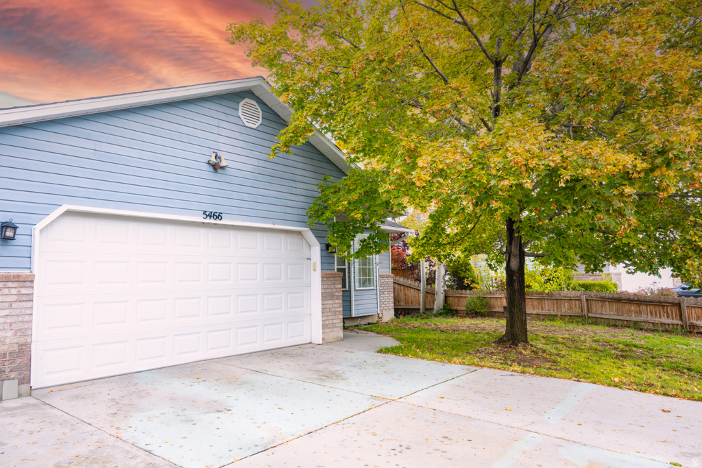 5466 W TICKLEGRASS RD West Jordan, UT 84084