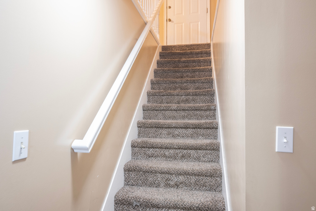 5466 W TICKLEGRASS RD West Jordan, UT 84084