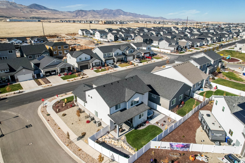 12007 S MOOSE FLAT WAY Herriman, UT 84096