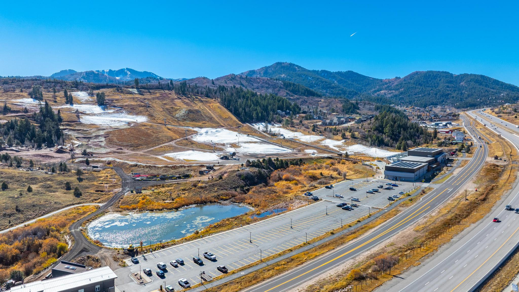 8254 N SANDALWOOD LN #234 Snyderville, UT 84098