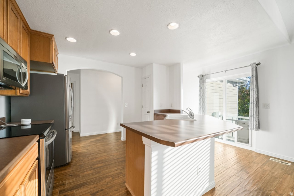 851 S 3525 W Syracuse, UT 84075