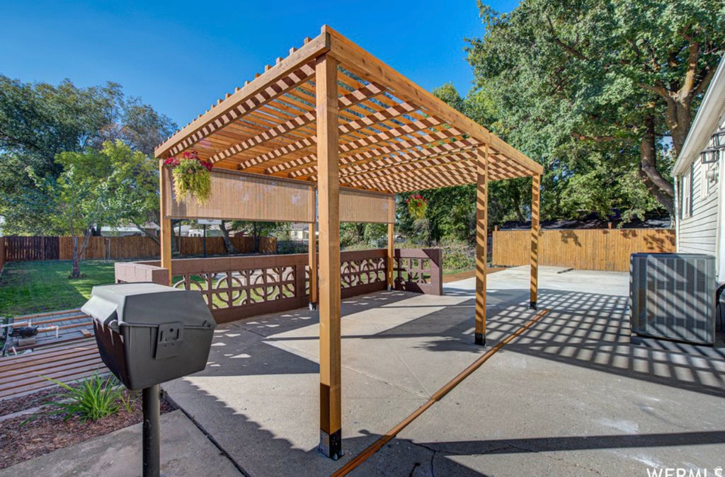 505 KIESEL AVE Ogden, UT 84404