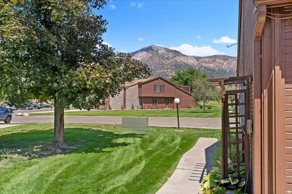 307 WILLOW WAY Pleasant View, UT 84414
