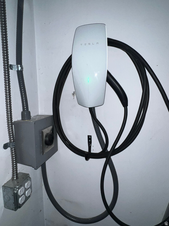 811 E SANDHILL CT #201 Lehi, UT 84043