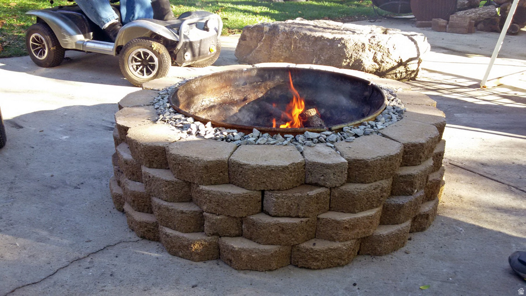 1284 E 2500 N North Ogden, UT 84414