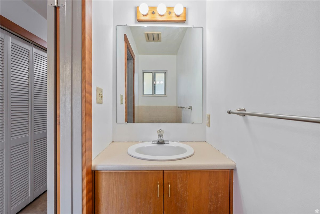 2050 E 6535 S Cottonwood Heights, UT 84121