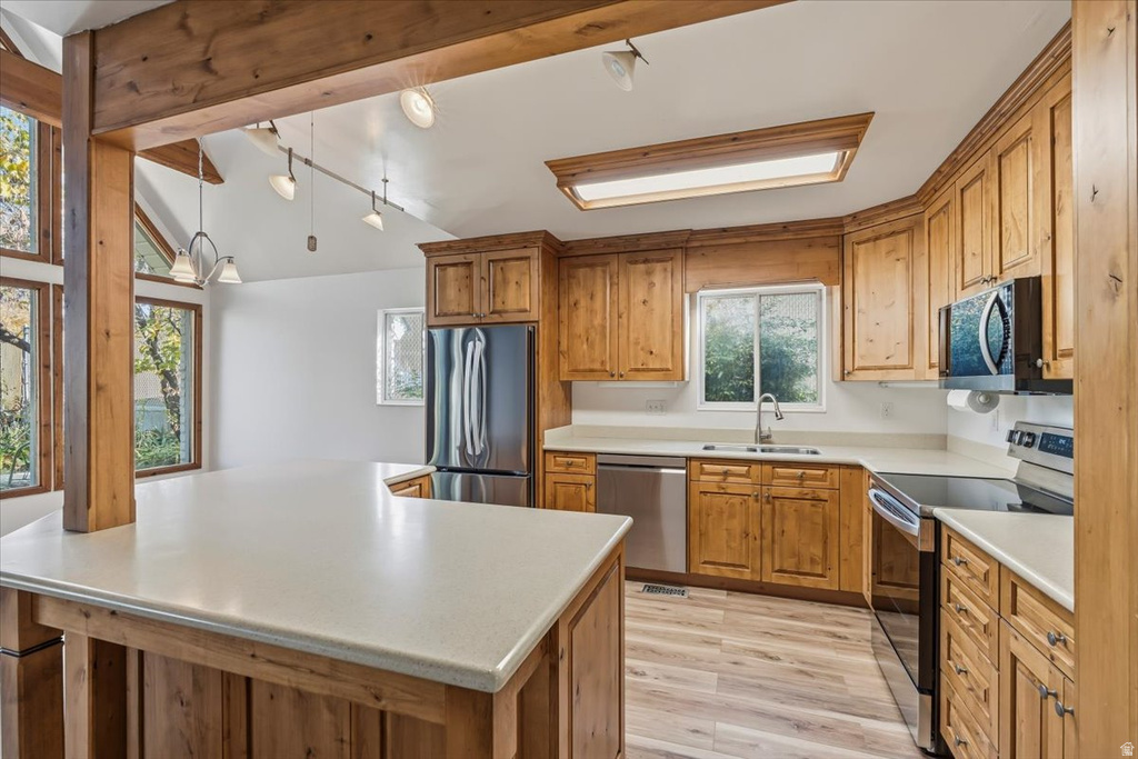 2050 E 6535 S Cottonwood Heights, UT 84121