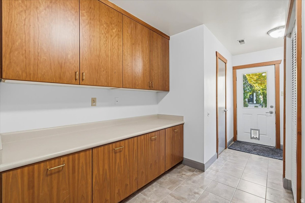 2050 E 6535 S Cottonwood Heights, UT 84121