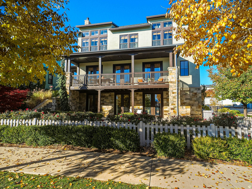 10566 S LAKE AVE South Jordan, UT 84009