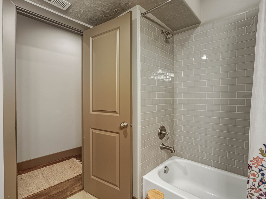 10566 S LAKE AVE South Jordan, UT 84009