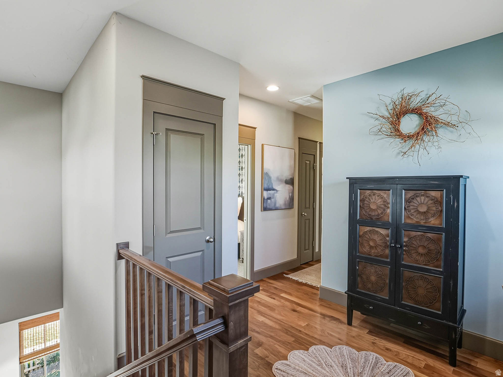 10566 S LAKE AVE South Jordan, UT 84009