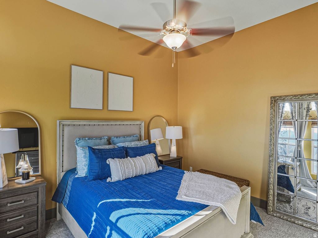 10566 S LAKE AVE South Jordan, UT 84009