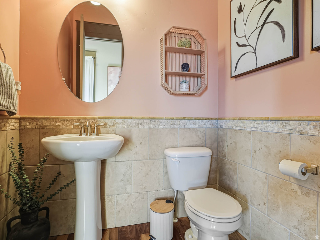 10566 S LAKE AVE South Jordan, UT 84009