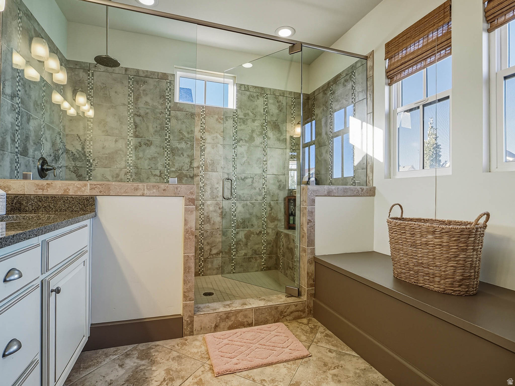 10566 S LAKE AVE South Jordan, UT 84009