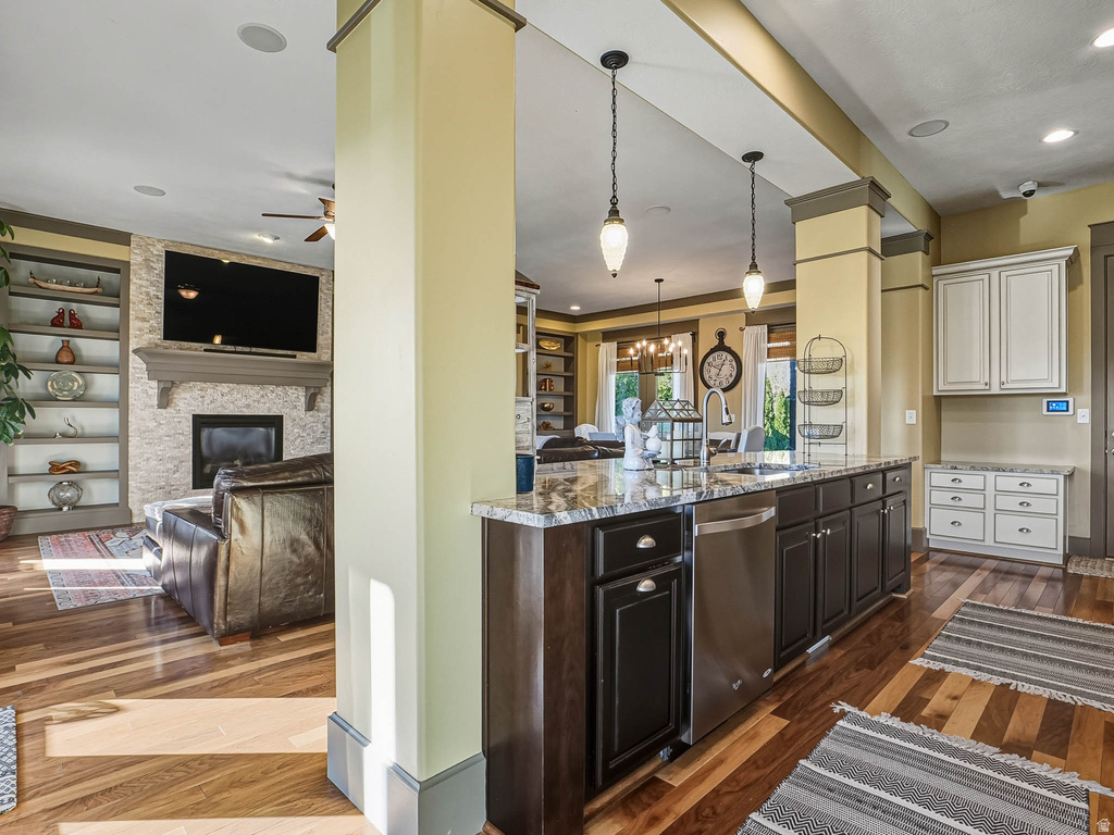 10566 S LAKE AVE South Jordan, UT 84009