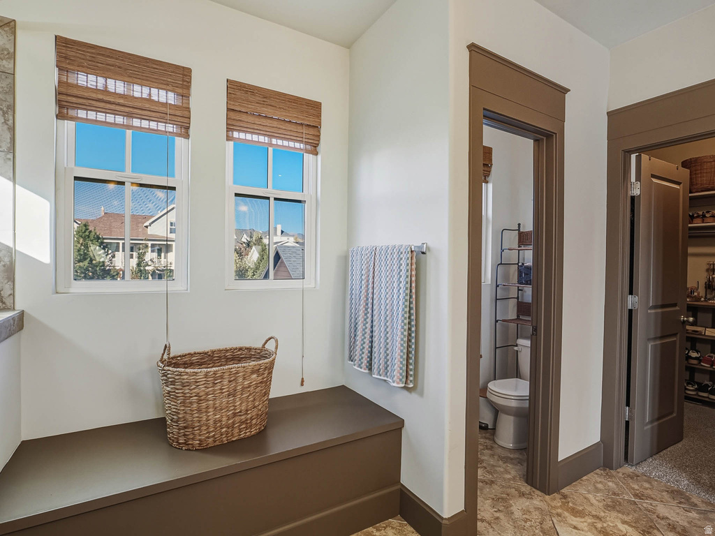 10566 S LAKE AVE South Jordan, UT 84009