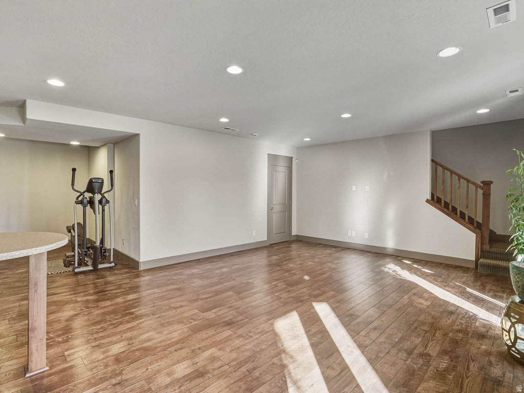 10566 S LAKE AVE South Jordan, UT 84009