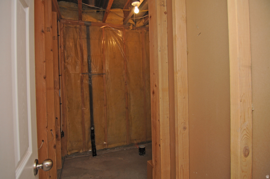 935 LONGLEAF DR North Salt Lake, UT 84054