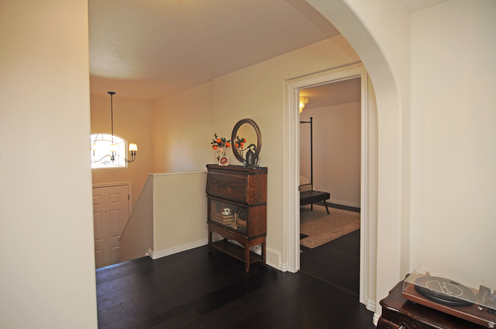 935 LONGLEAF DR North Salt Lake, UT 84054