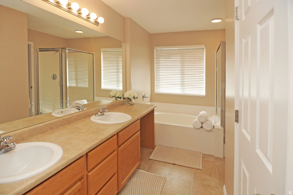 935 LONGLEAF DR North Salt Lake, UT 84054