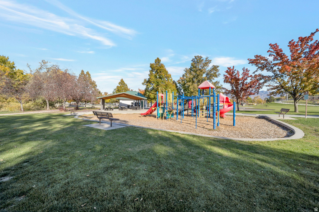 964 W BIG RIVER CT #UNIT 2 South Salt Lake, UT 84119