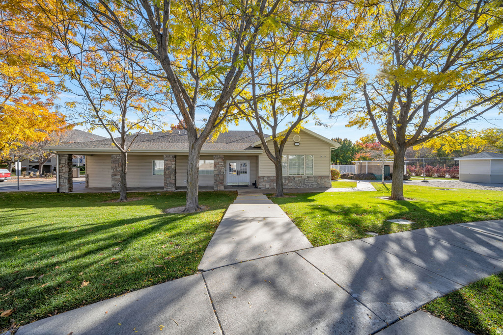 964 W BIG RIVER CT #UNIT 2 South Salt Lake, UT 84119