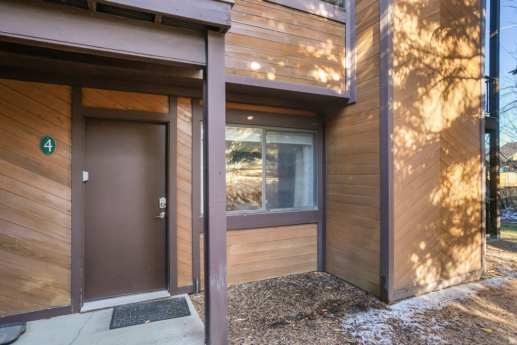 2500 CANYONS RESORT DR #J4 Park City, UT 84098