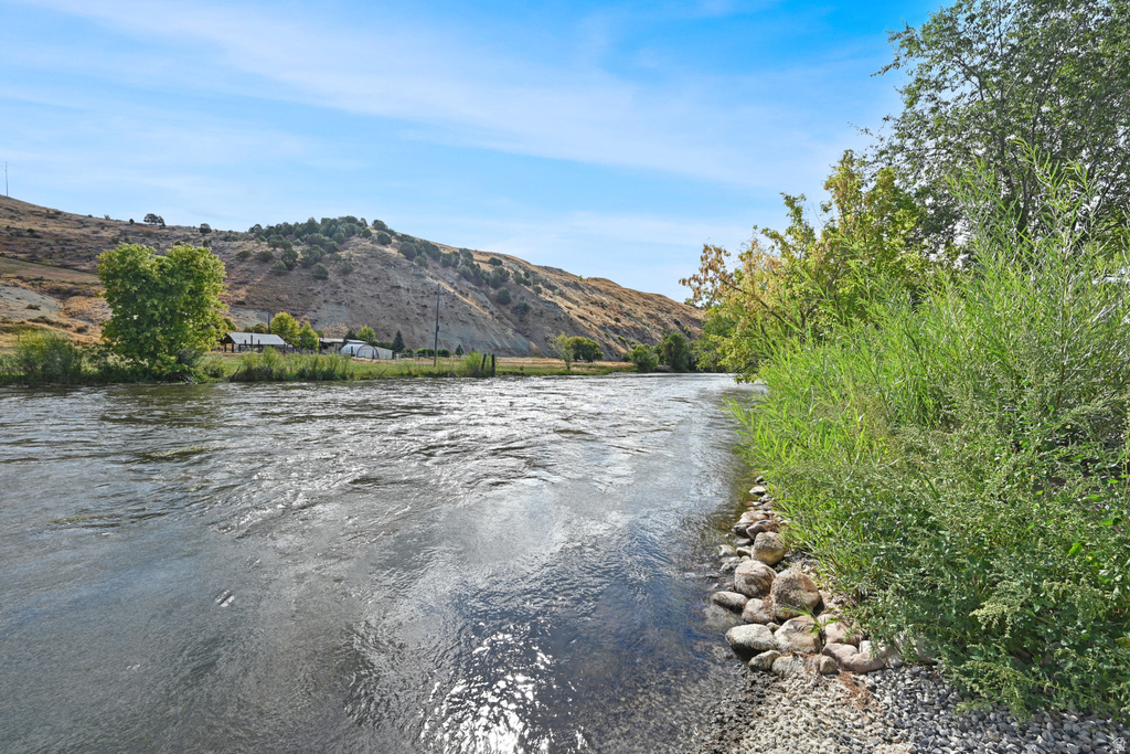 3864 E HIGHWAY 36 Preston, ID 83263