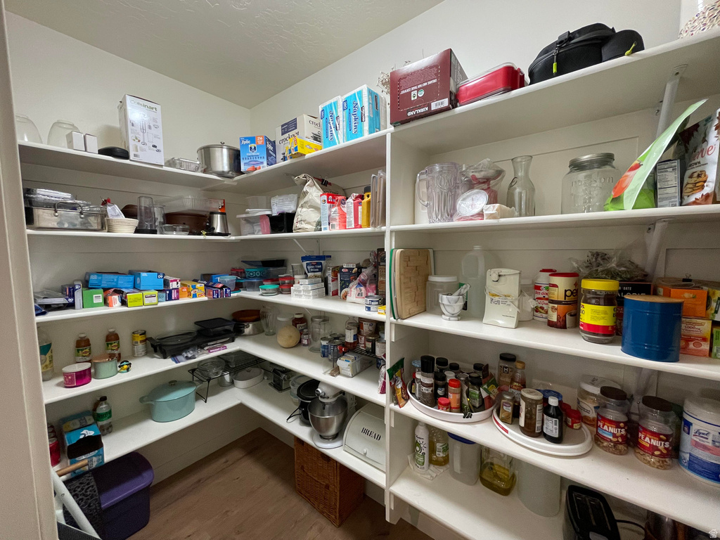 394 W PARKWAY DR Kaysville, UT 84037