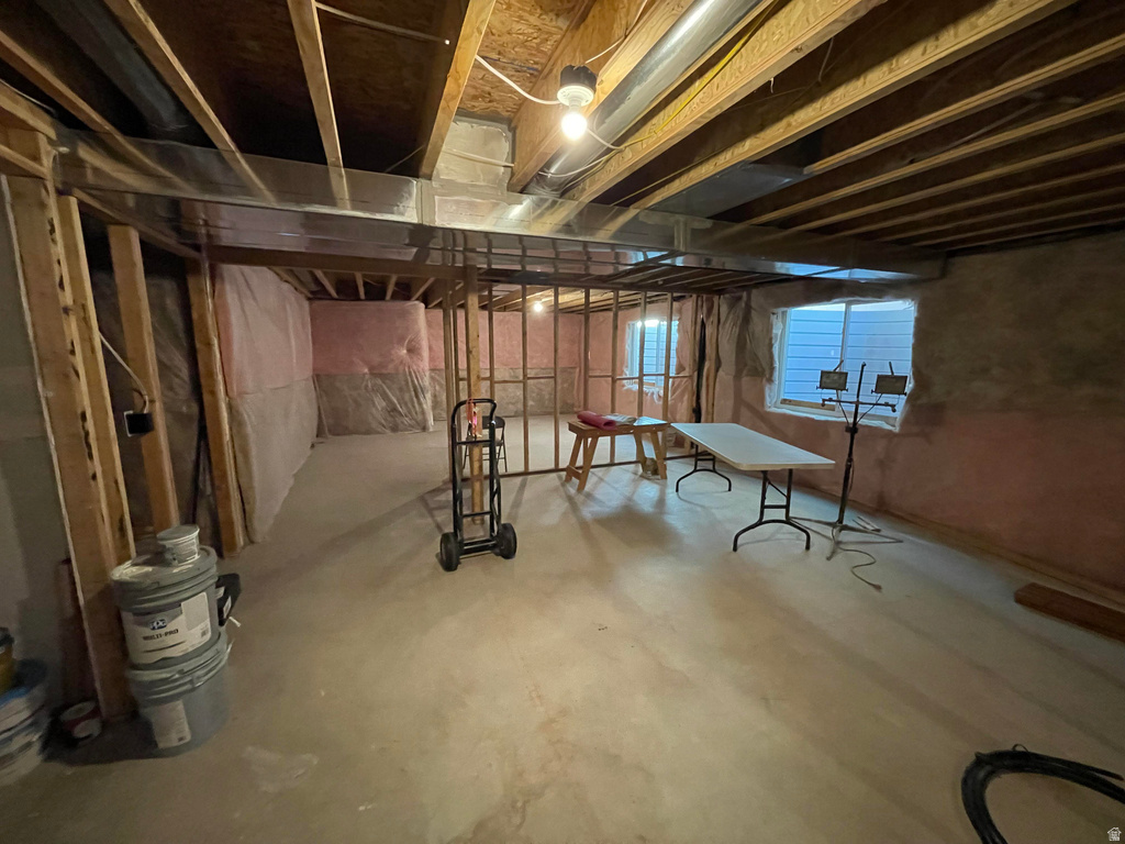 394 W PARKWAY DR Kaysville, UT 84037