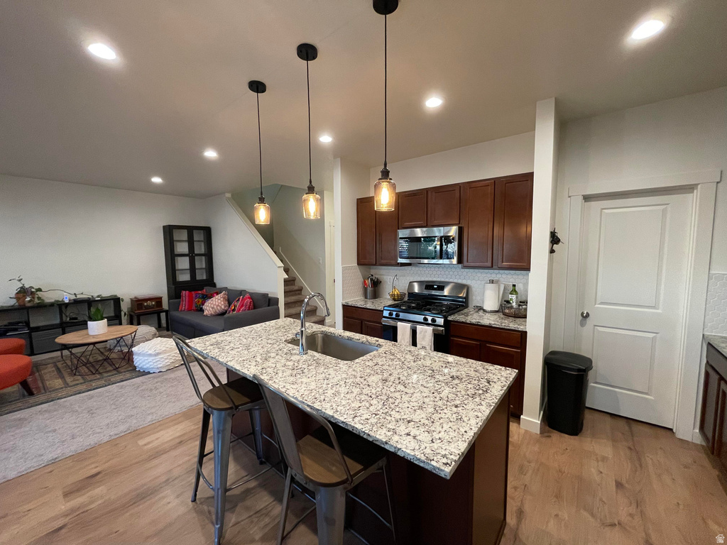 394 W PARKWAY DR Kaysville, UT 84037