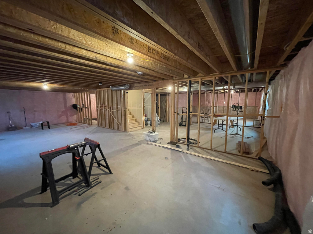 394 W PARKWAY DR Kaysville, UT 84037