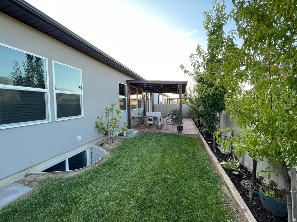 394 W PARKWAY DR Kaysville, UT 84037