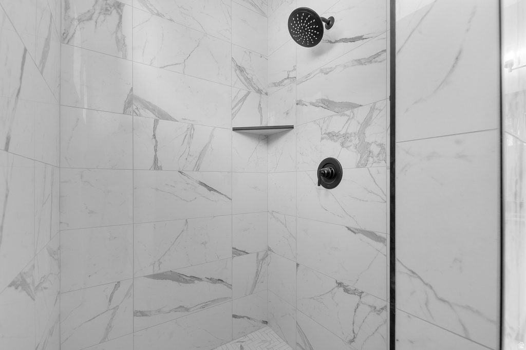 34 S PRESTON ST Kaysville, UT 84037