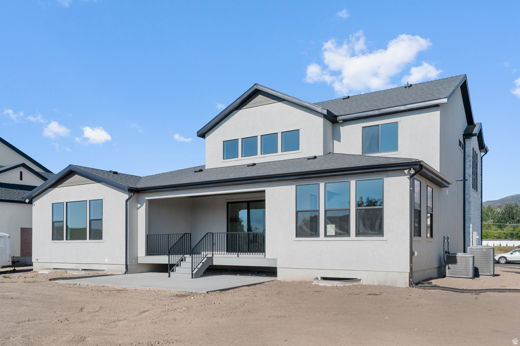 34 S PRESTON ST Kaysville, UT 84037