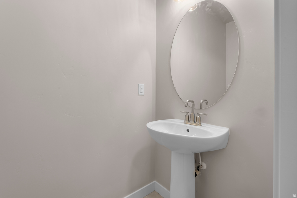 692 W JUNEGRASS LN Stansbury Park, UT 84074