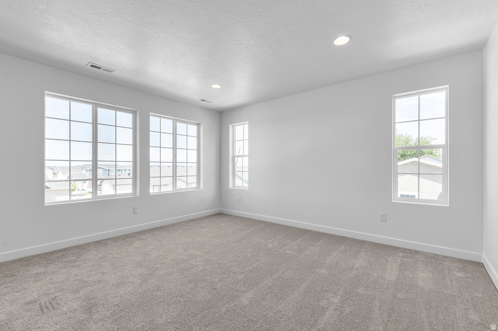 7816 W 2820 S Magna, UT 84044