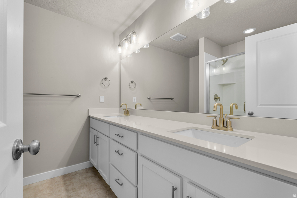 6568 W RAYNOLDS PEAK WAY West Jordan, UT 84081